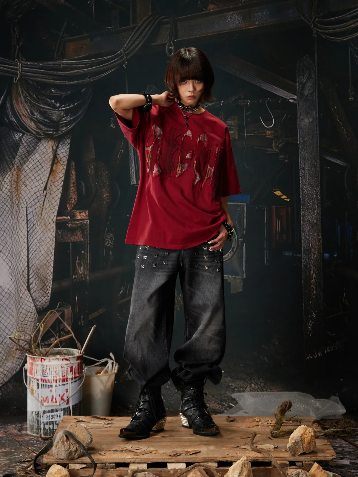 Black Riveted Fade Baggy Jeans red tee hands-up styled look