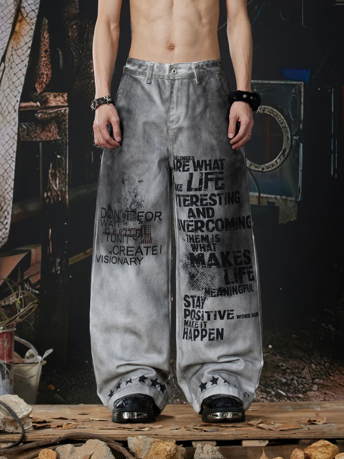 Dirty White Ashen Manifest Baggy Jeans front close model view